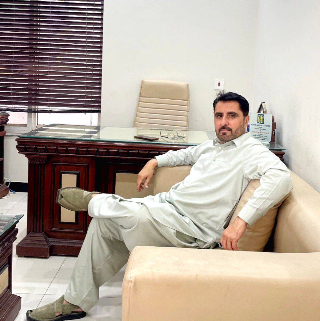 الحمدللہ! پیارے بھائی ڈپٹی کمشنرسوات سلیم جان مروت کا مکمل صحتیابی کے ...