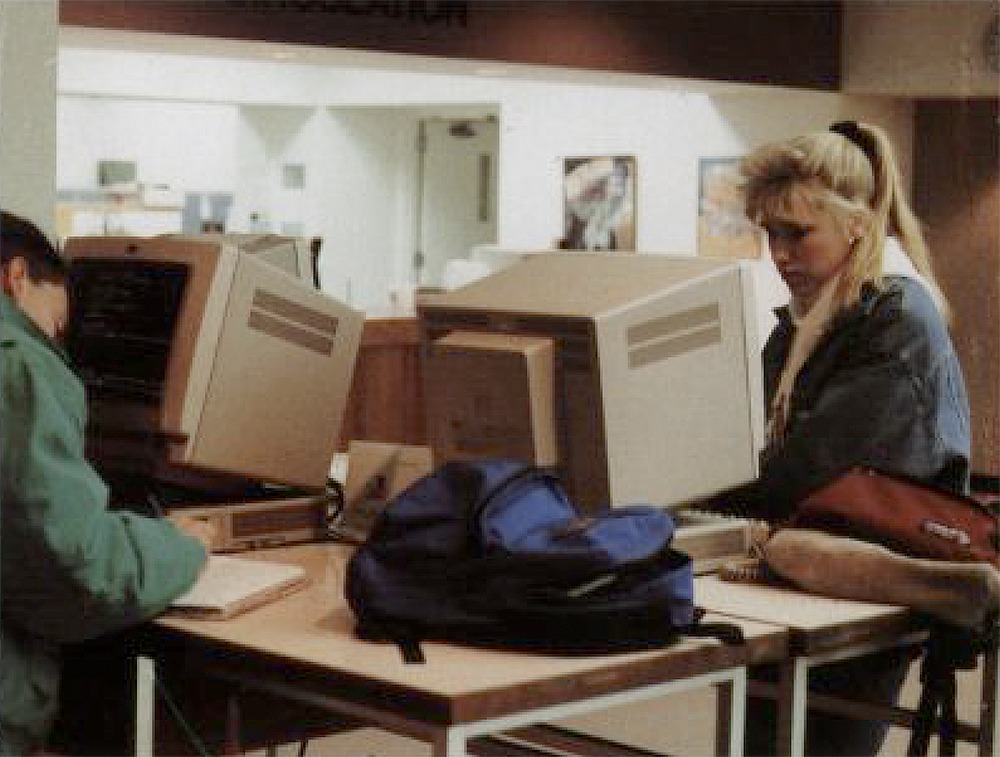 DelGrads - Morris Library Monday! Using the computerized card catalog ...