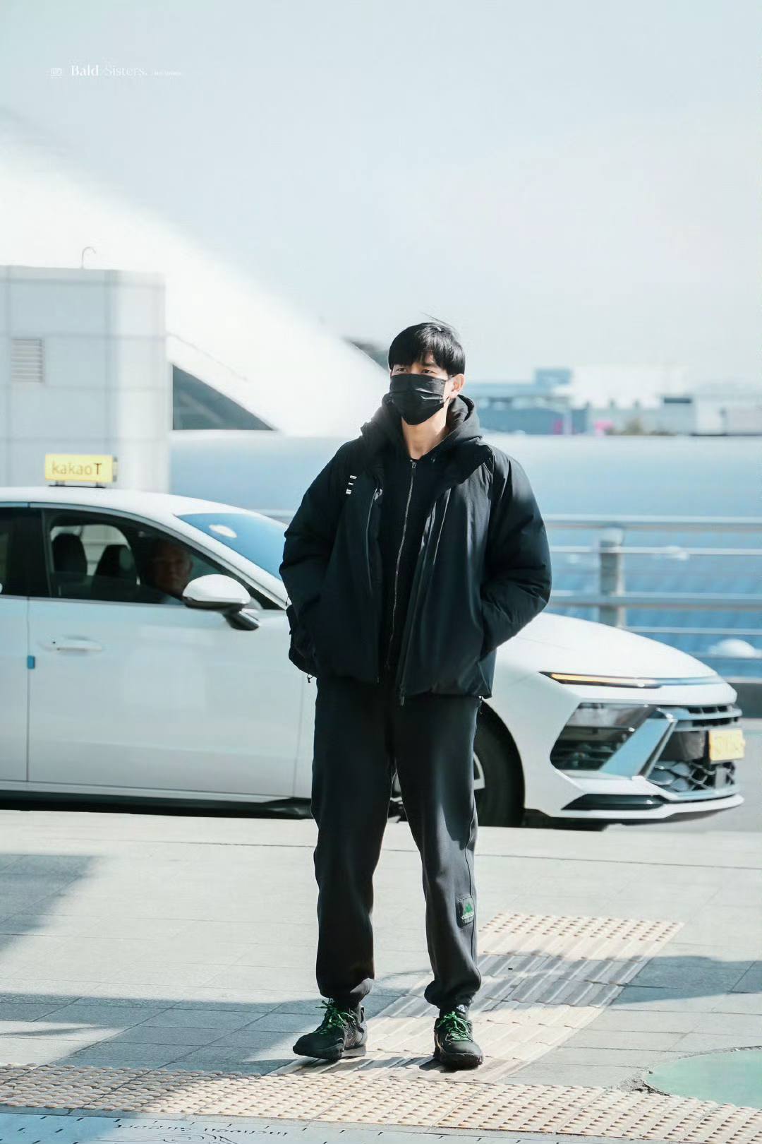mask can't hide how handsome my man #LiXian is 😍😘🫰 Incheon