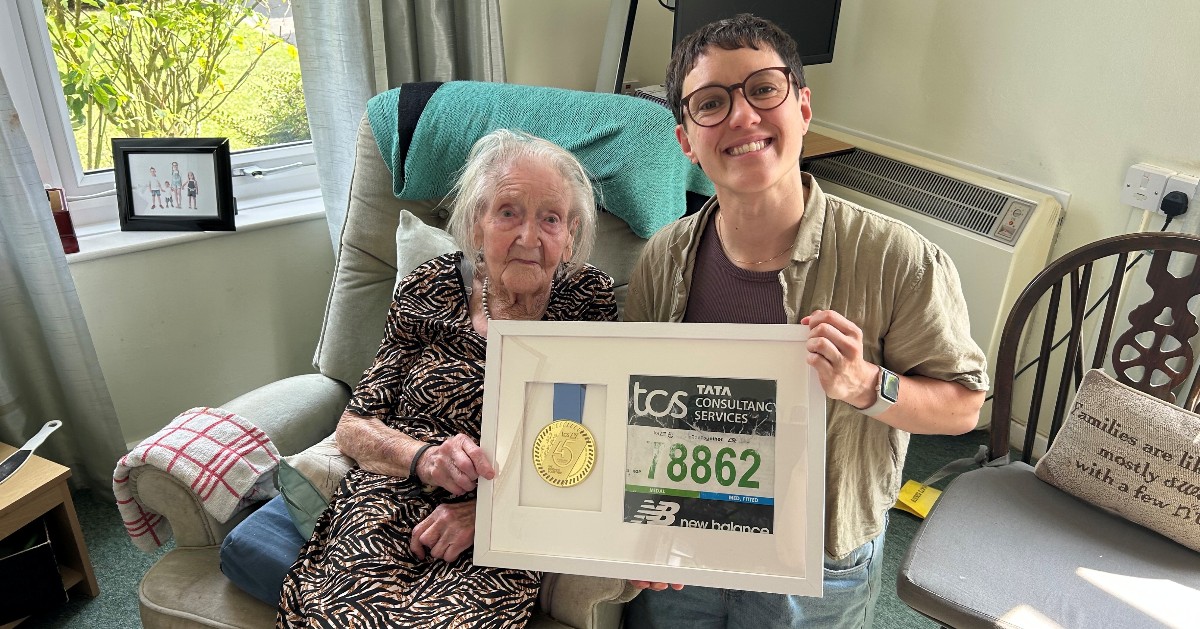 Blind - Ettie ran the 2025 TCS London Marathon in support of blind ...