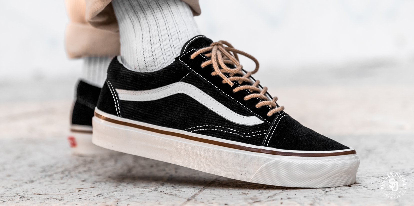 Vans Old Skool 36 DX Anaheim Suede Corduroy OG Black available