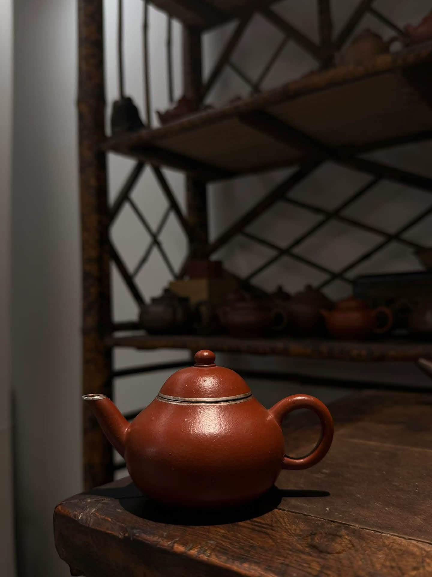 小石刻，紫砂花瓶，高14.8釐米小石」是任小松的藝名或者筆名、號等，任