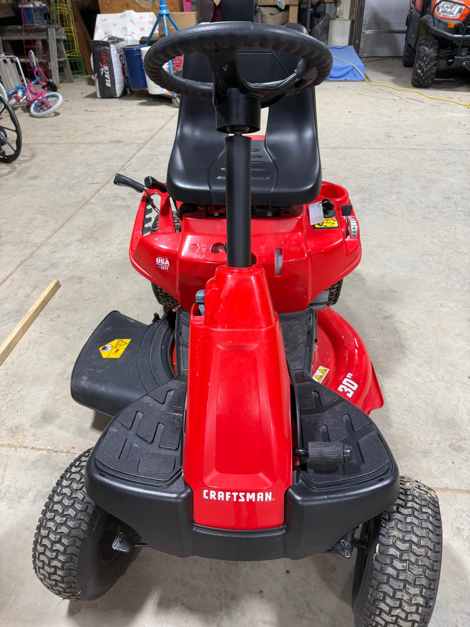 CRAFTSMAN R110 30-in 10.5 -HP Single cylinder Gas Lawn tractor - Lawn ...