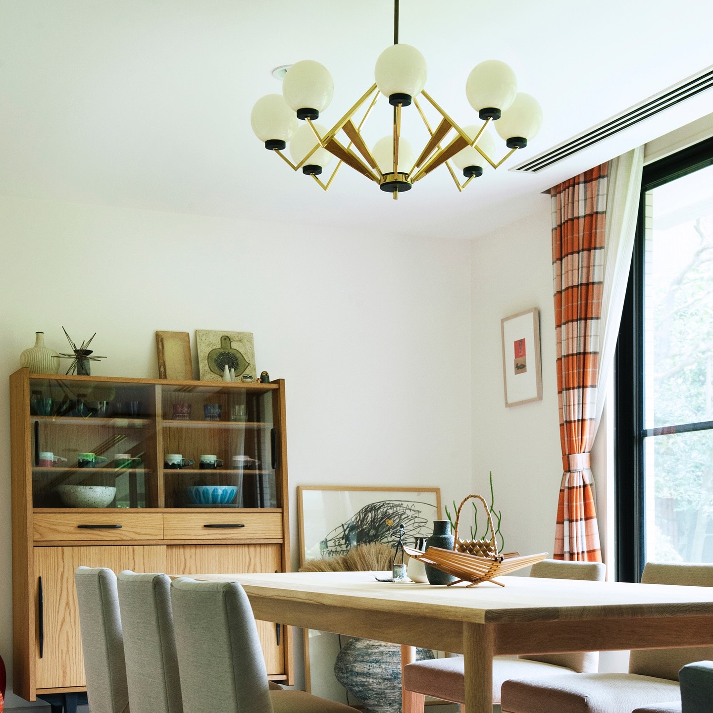 COMPLEX UNIVERSAL FURNITURE SUPPLY