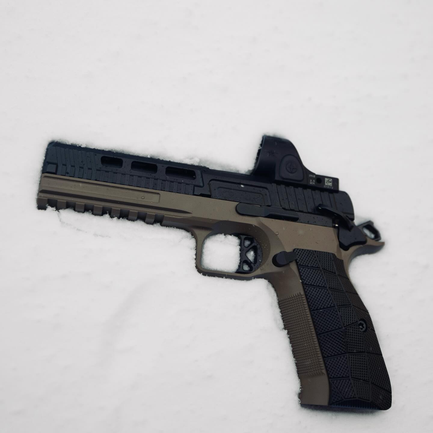 Primary Machine - Introducing the Dominus slide cut for...