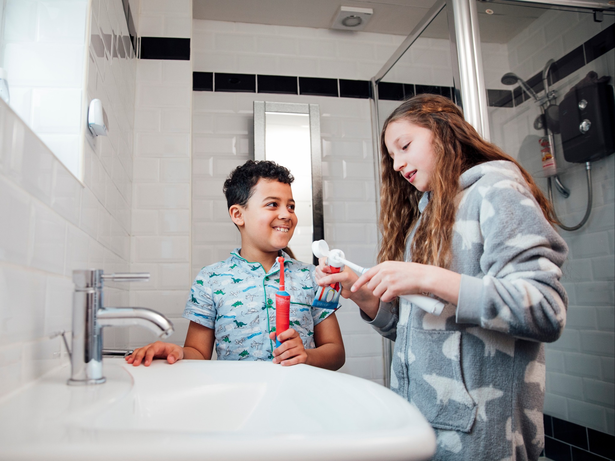 SES - Did you know that a running tap uses around 6 litres per minute ...
