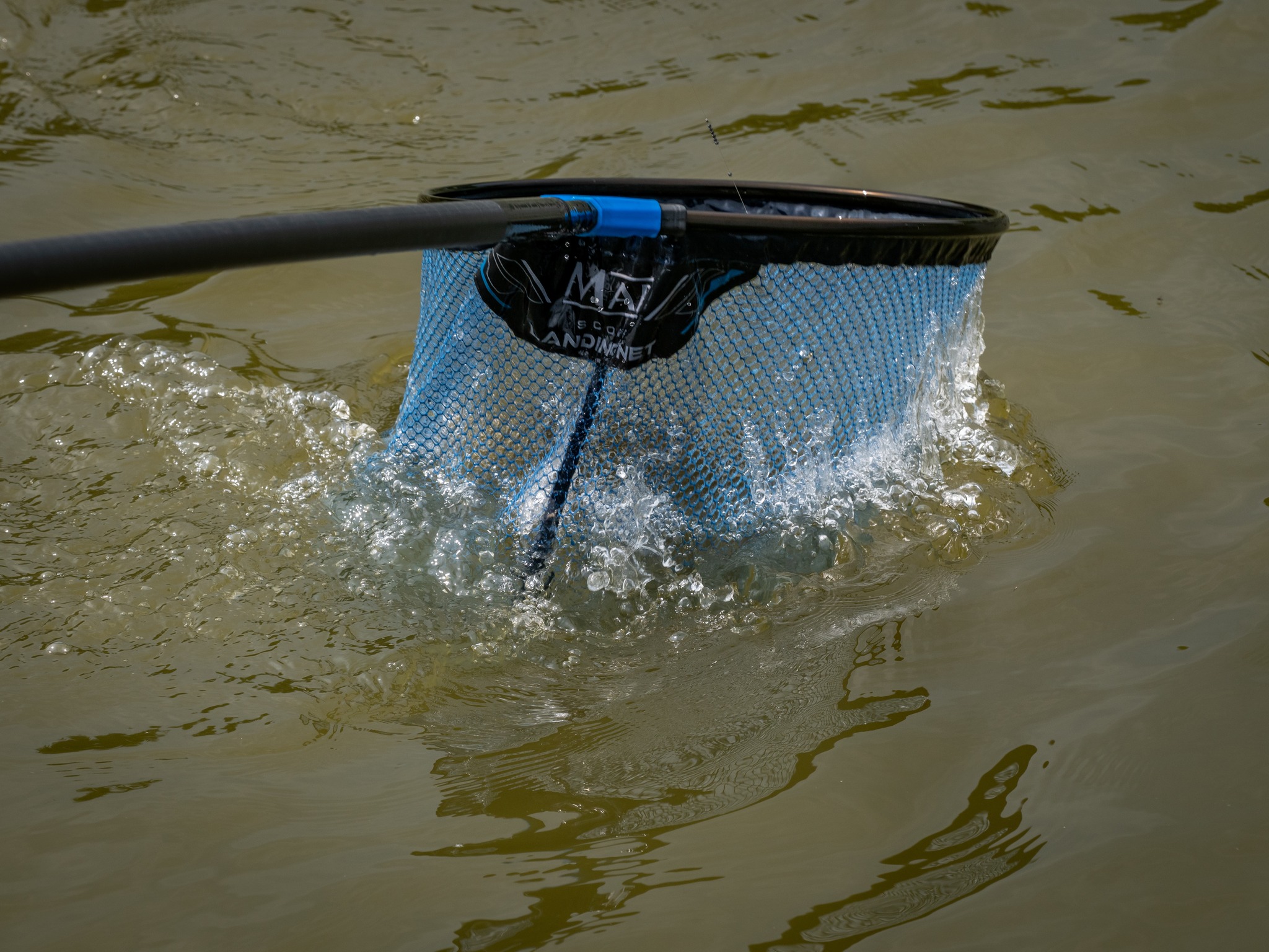 best rubber net for bass fishing High Strength Large Landing - Net with Long Telescoping Handle and Soft Netting, Dip Net Fishing, Ideal for Boat, Pier, River Angling (L Include the fact that this net floats and you have the ultimate landing net designed for the demands of wade and kayak fisherman! 12 Best Fly Fishing Nets