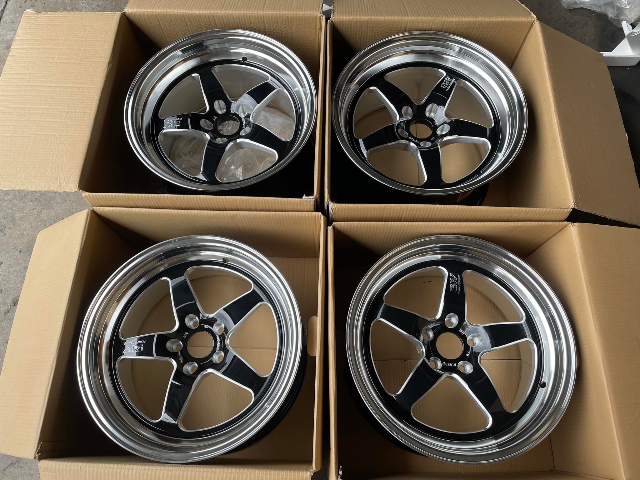 BW Bright wheel MADE IN... - ED Tayar - 0162506001 Kit | Facebook