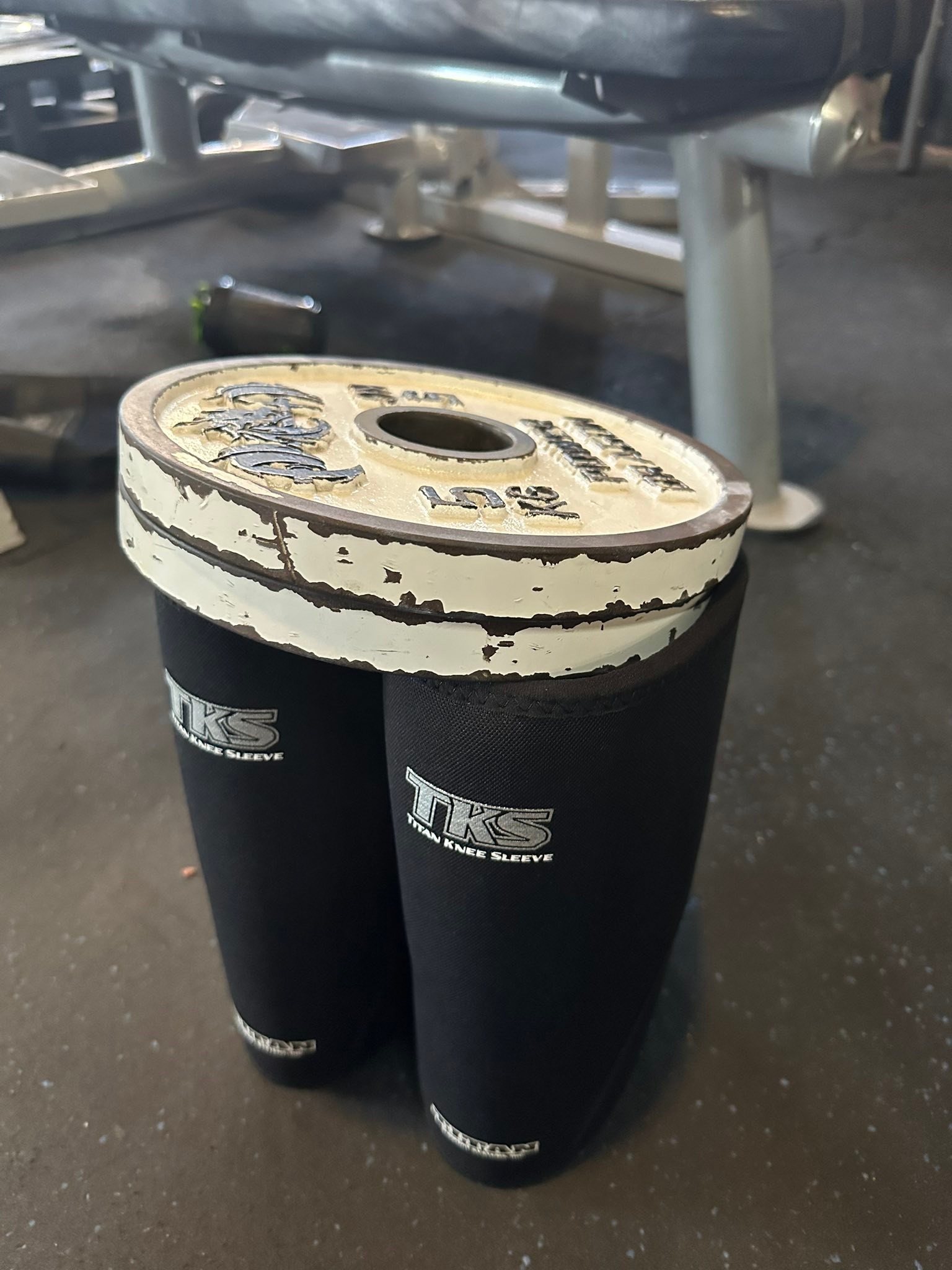 Titan tks knee sleeve for sale