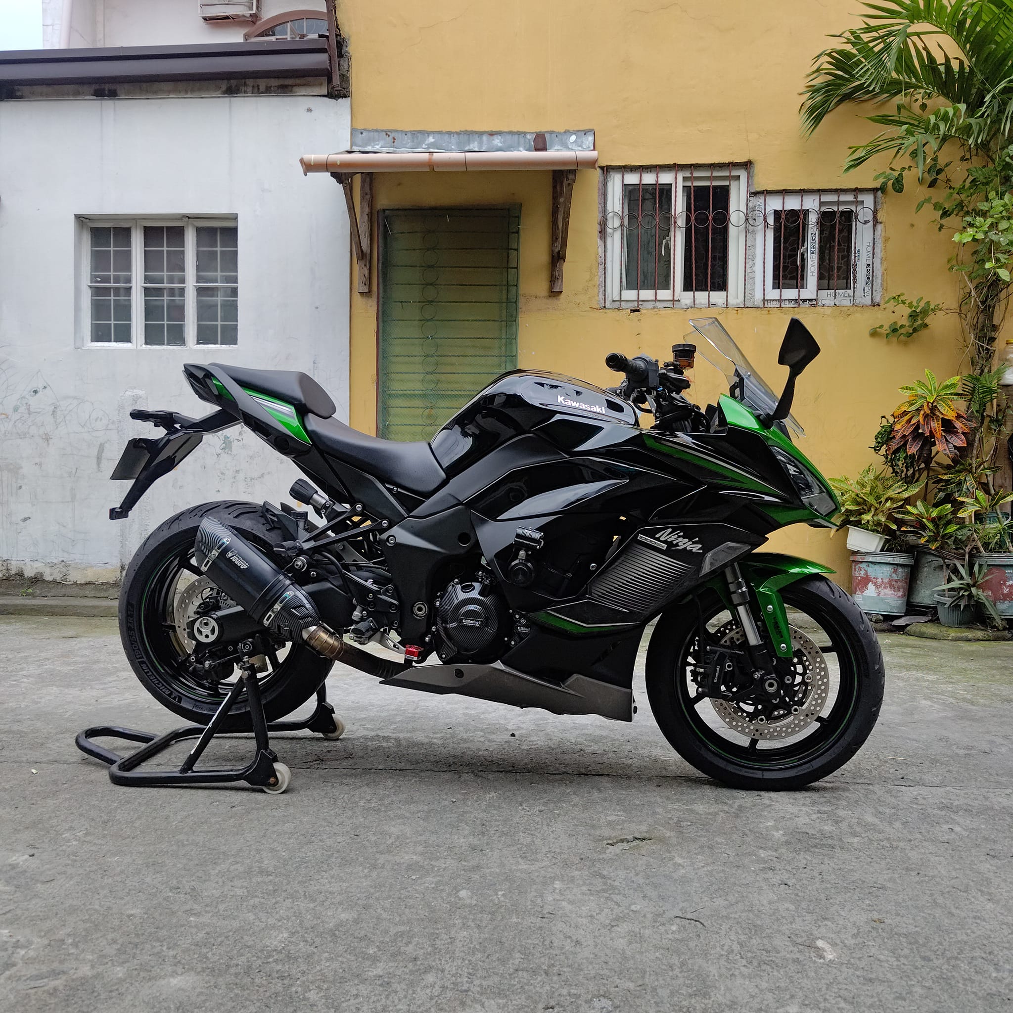 Kawasaki Ninja 1000sx 2023 model for sale/swap