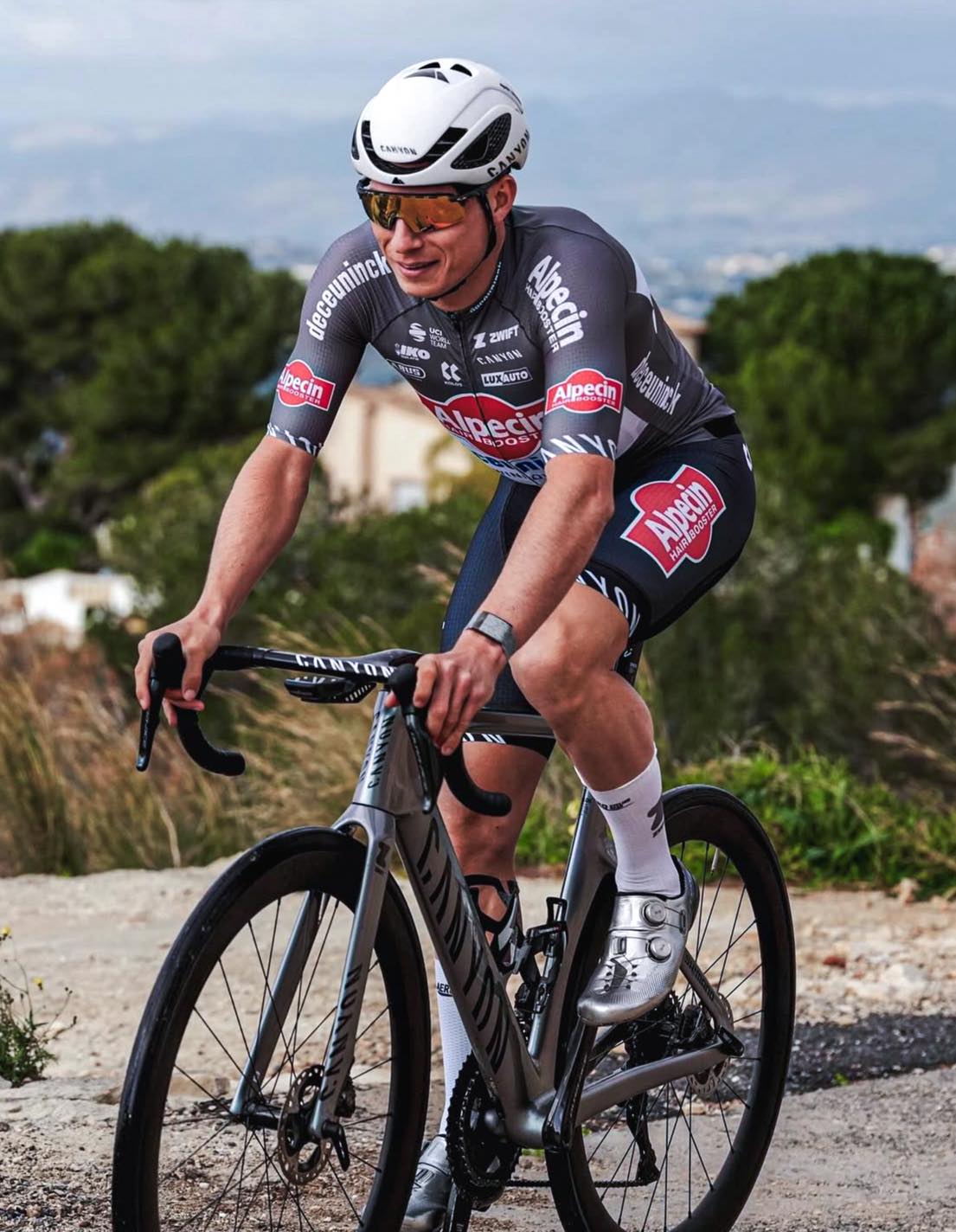 Presenting the new @AlpecinDCK kit for the 2025 season _ _ _ _ _
