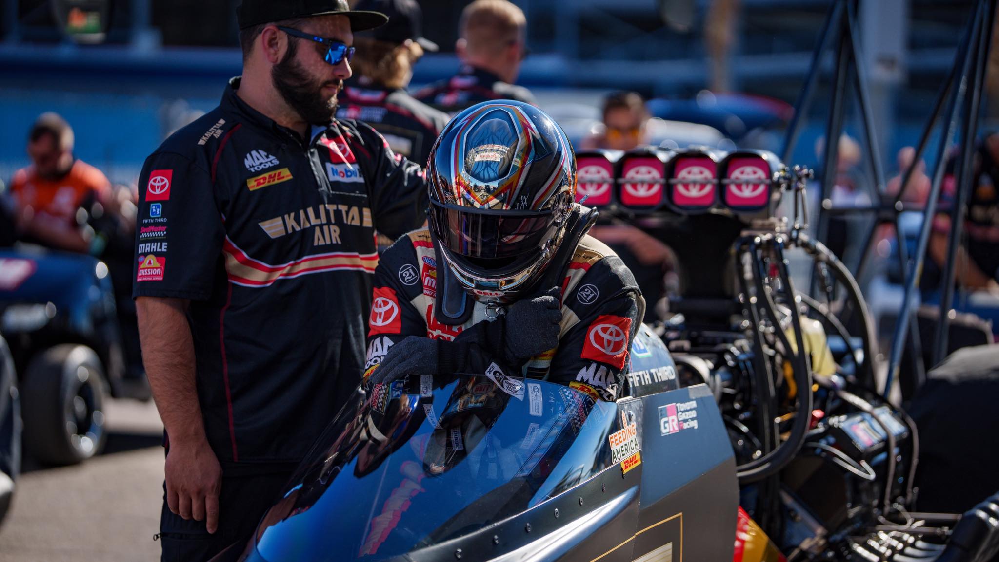 Kalitta - This office > YOURS. #KalittaStrong Revchem Composites • Mac ...