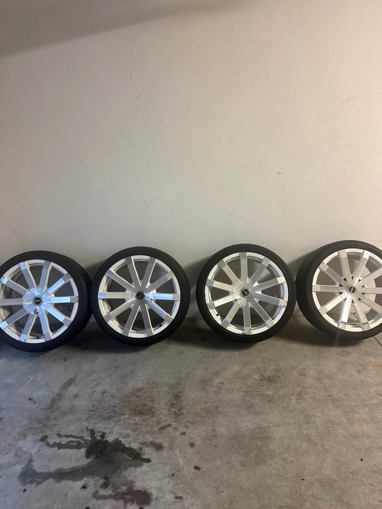 20 Inch Universal Rims and tires - Car Wheels, Tires & Parts - Egypt ...
