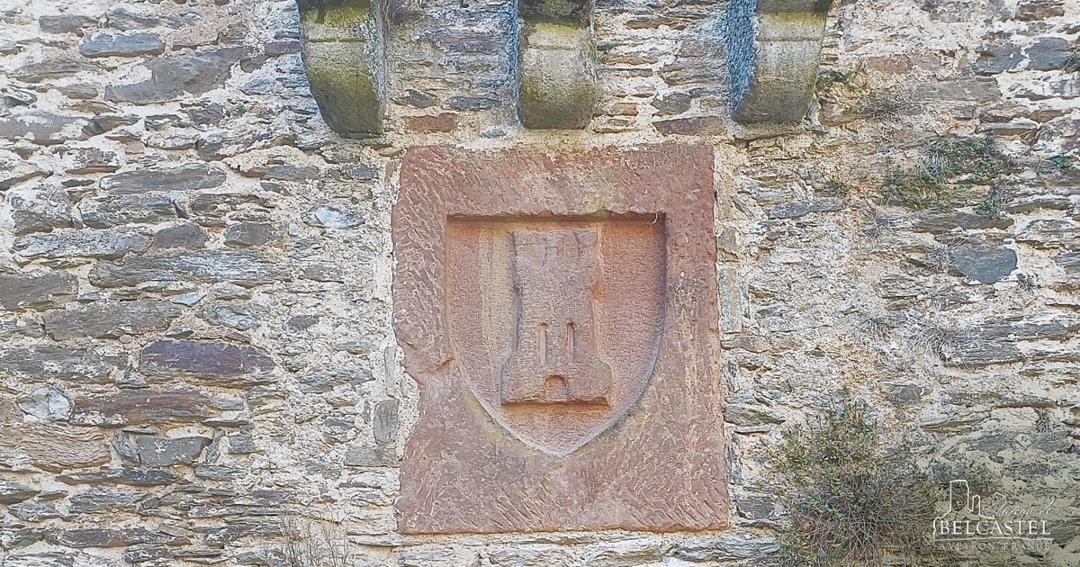 ch-teau-les-armoiries-des-belcastel-saviez-vous-que-les-armoiries