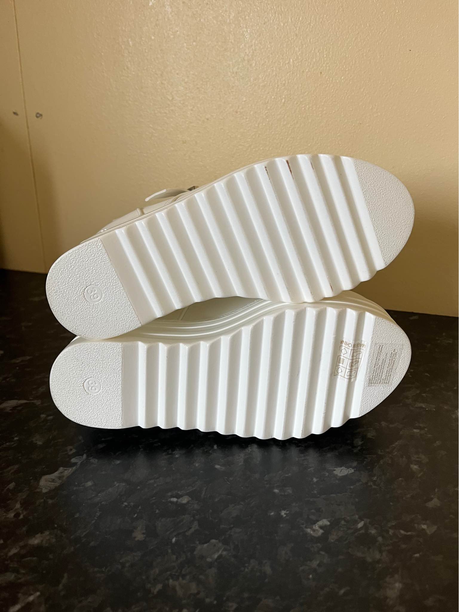 WHITE PLATFORM BOOT SHOES - Boots - Temuka, New Zealand | Facebook ...