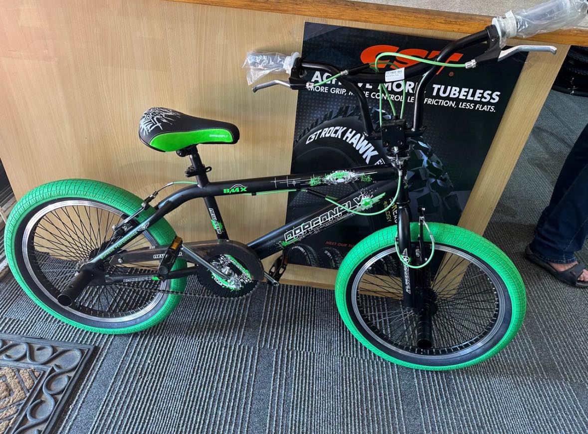 A bike can take you anywhere 😎 The 20” DRAGONFLY BMX will allow