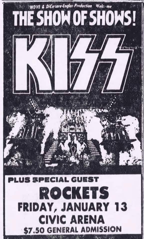 KISS ON TOUR Destroyer版 ツアーパンフ Kiss performs at Pittsburgh's Civic Arena on January 13, 1978