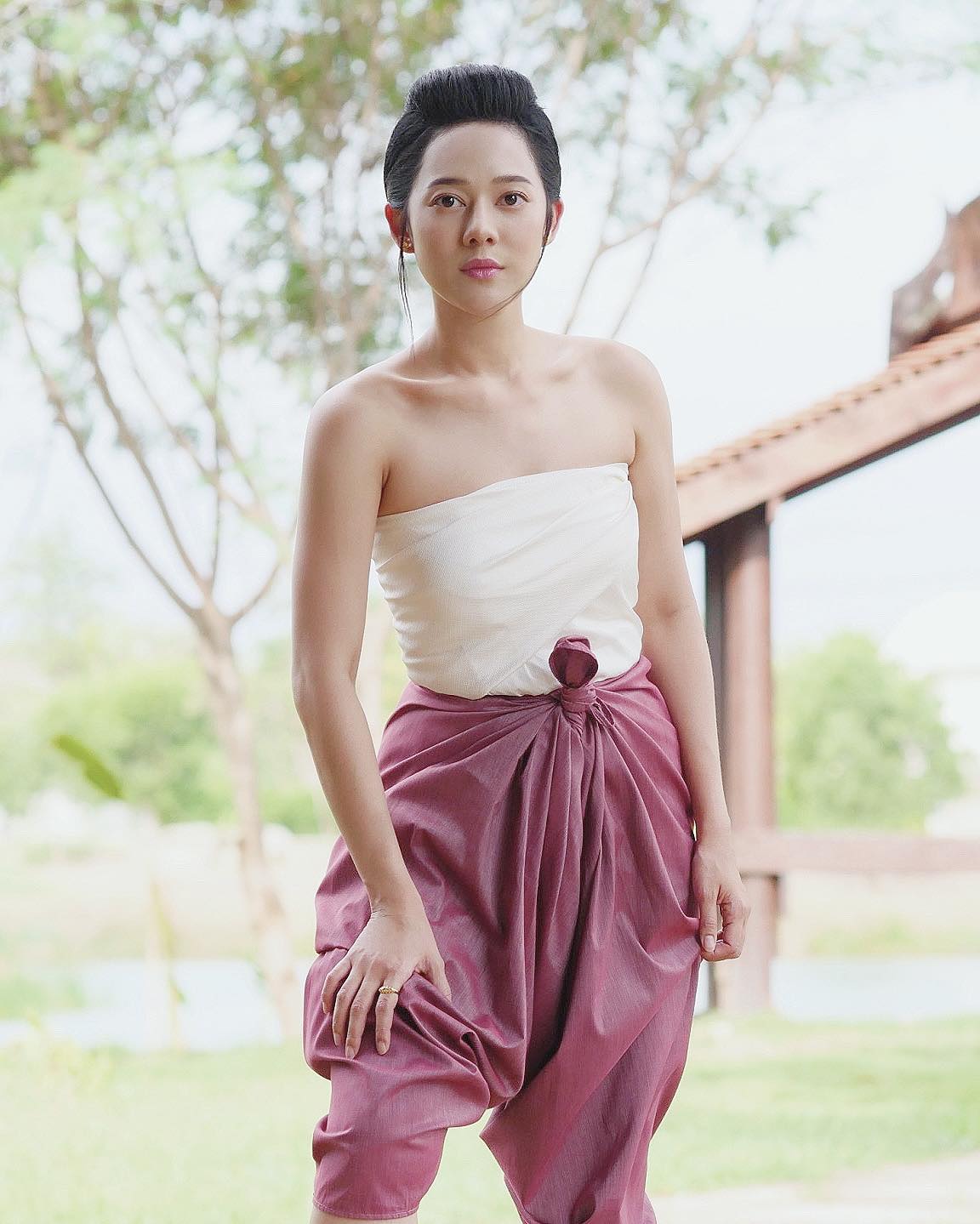 Anyarin... - Anyarin Terathananpat อัญรินทร์ ธีราธนันพัฒน์