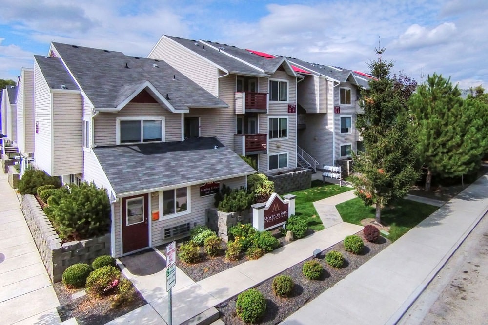 Morrison - ☀️ Spring Leasing at Morrison Park Apartments! ☀️ The sun is ...