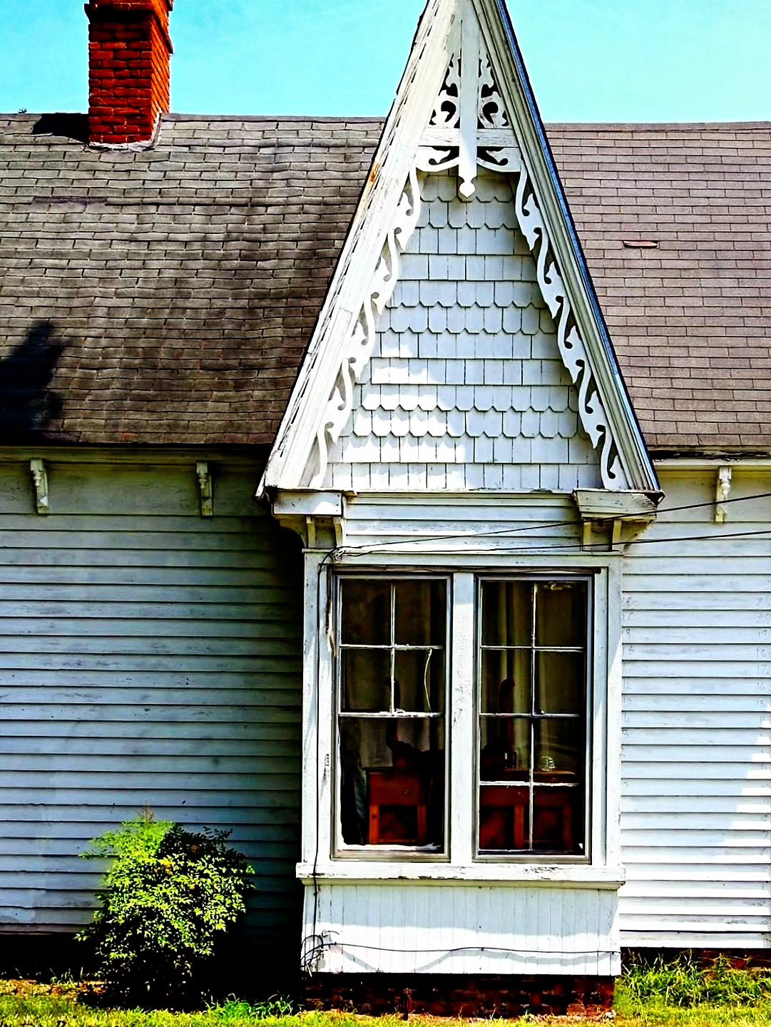Gothic Bay Window House Plans