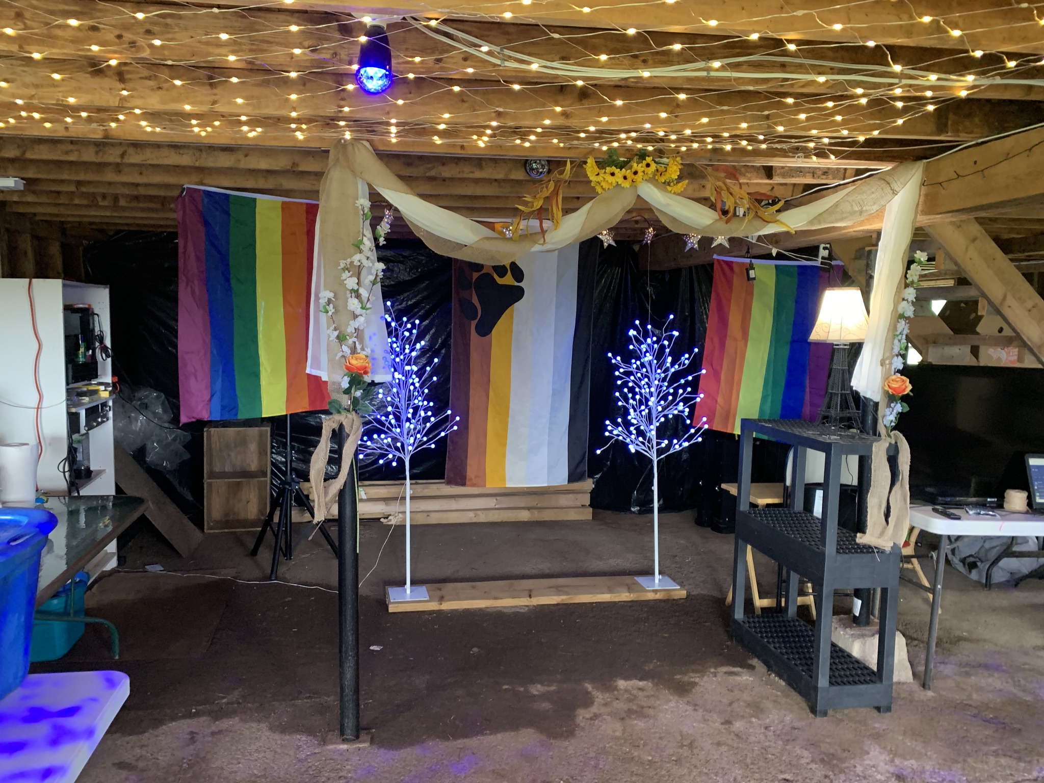 Set up for NIck and Daves wedding at... - Mengo Camping Club | Facebook