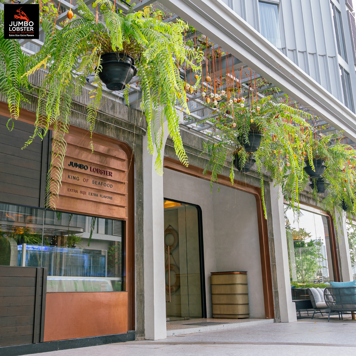 หลบความวุ่นวายในยามบ่ายที... - Jumbo Lobster Riverside Bangkok