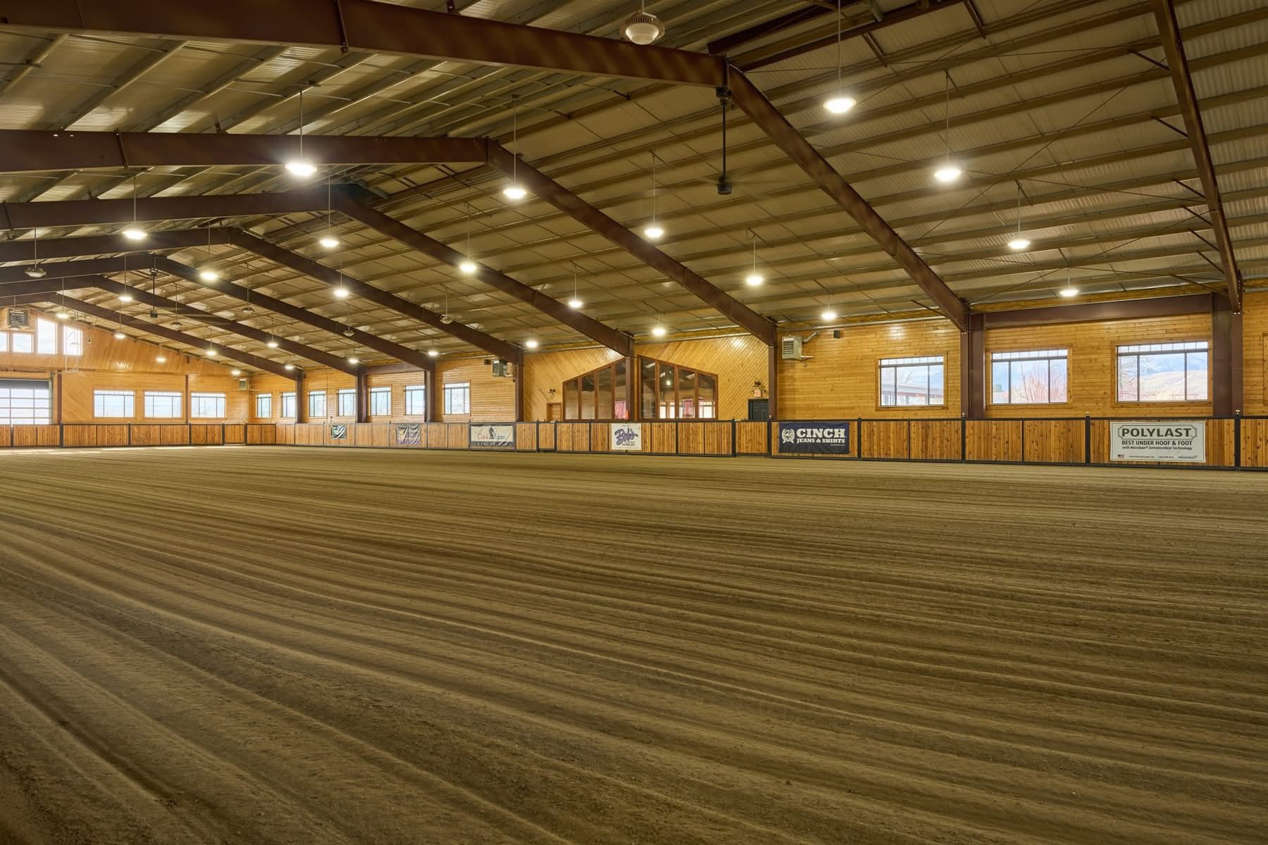 Horse - NOW THAT’S AN INDOOR!! Listed for $6.5M | Starting Bids ...