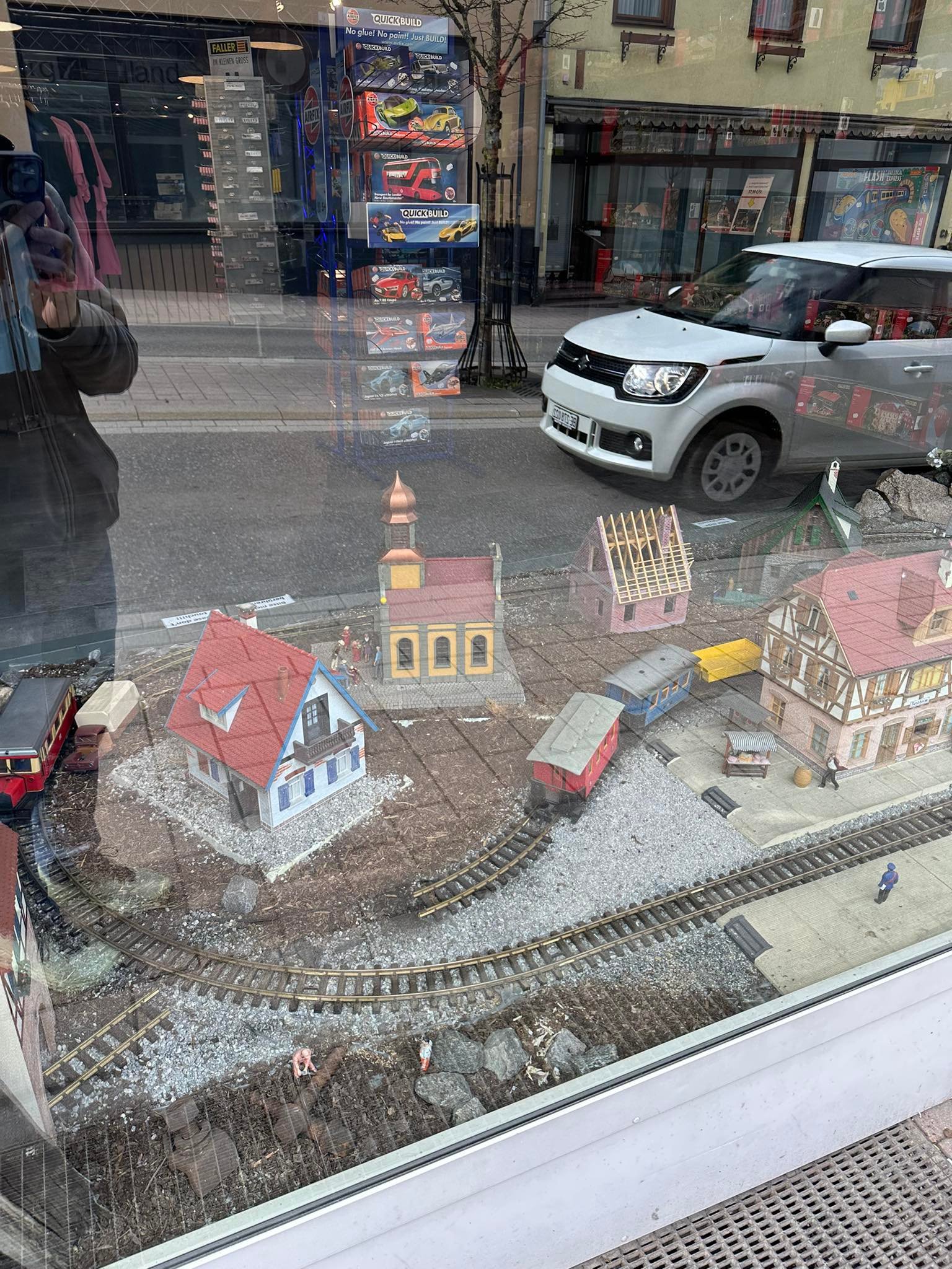 M.J. Model Railroad | Taipei