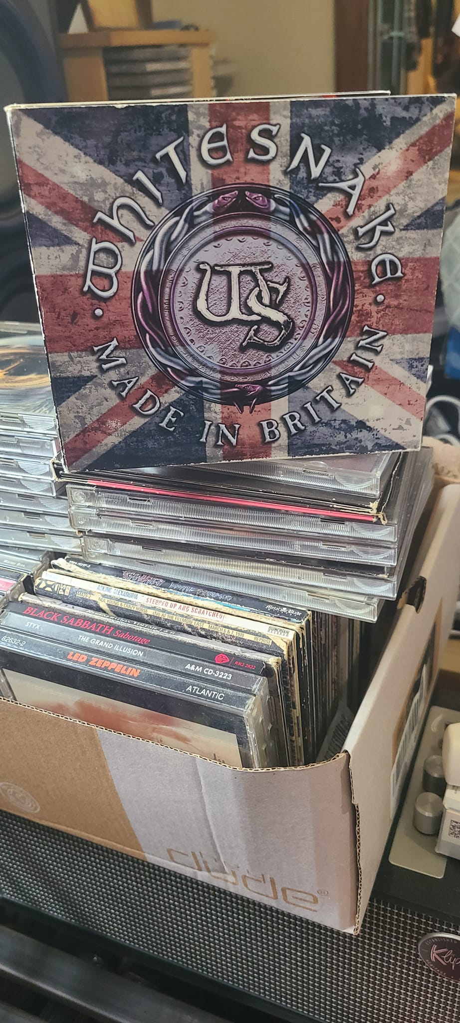 🔥 WHITESNAKE ANNOUNCE MASSIVE LIVE BOXSET 