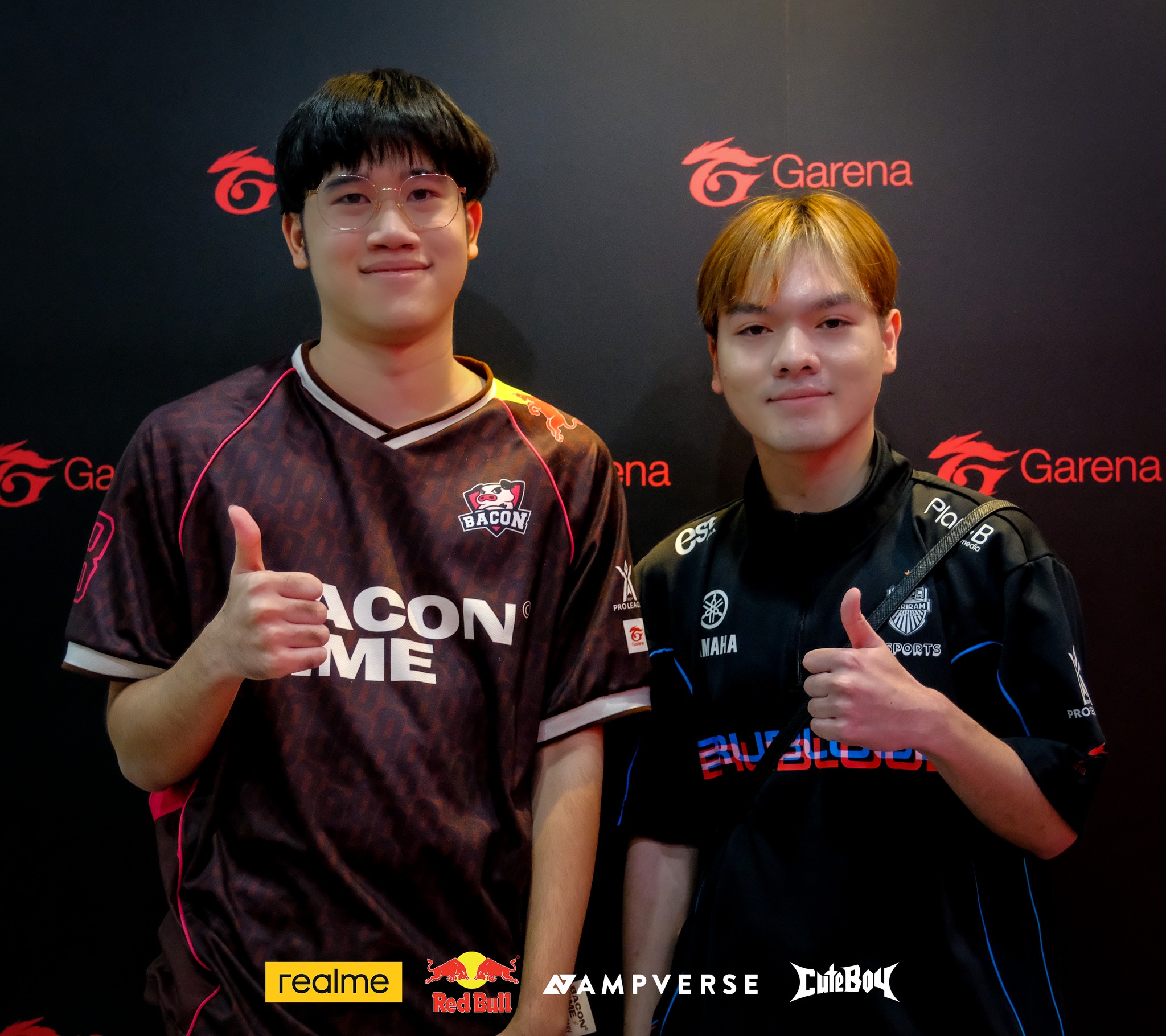 Bacon - เมื่อวานนี้เก็บแต้มมาได้แบบหายใจไม่ทั่วท้อง 😱 แต่ก็ดีใจกับ ...