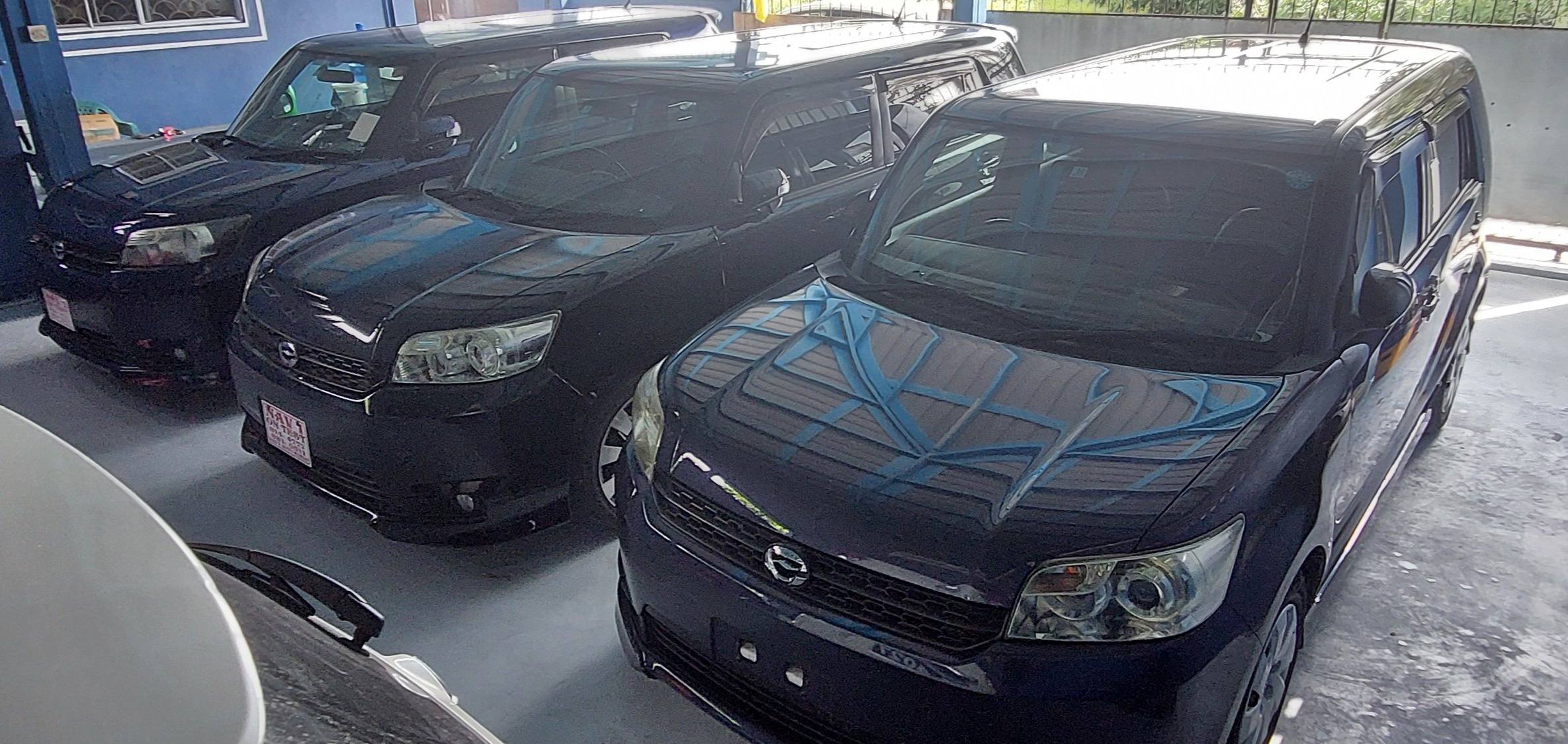 Nav's Auto World
