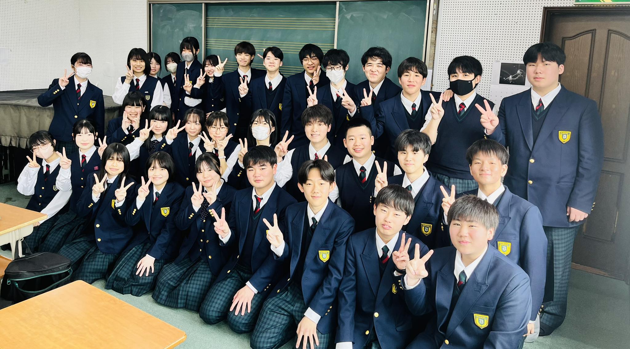 福岡第一高等学校 音楽科 - ◎入学式 音楽科32名の新入生が音楽高校 