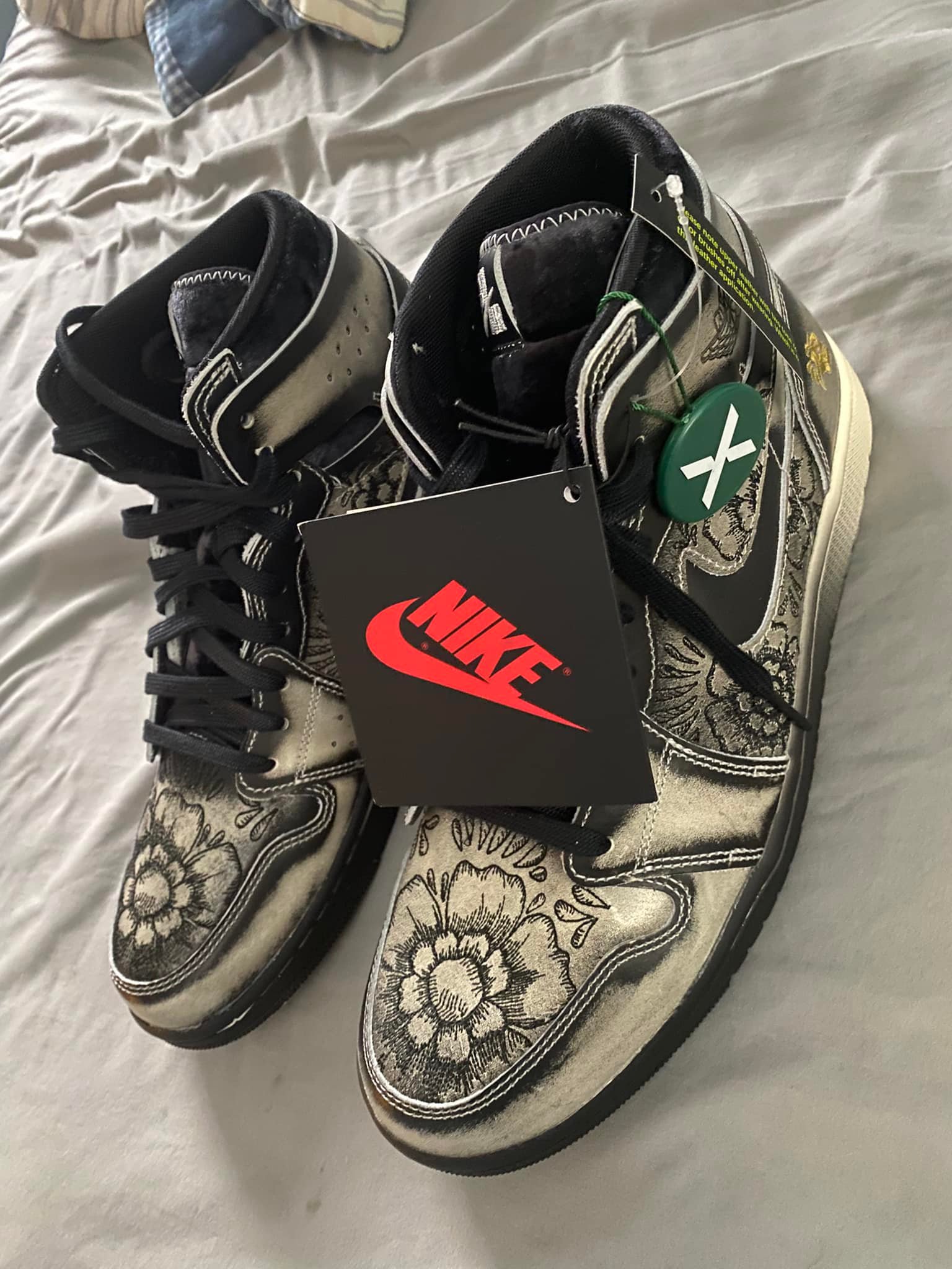 Is my Air Jordan 1 High Zoom Air CMFT Dia de Muertos from StockX 
