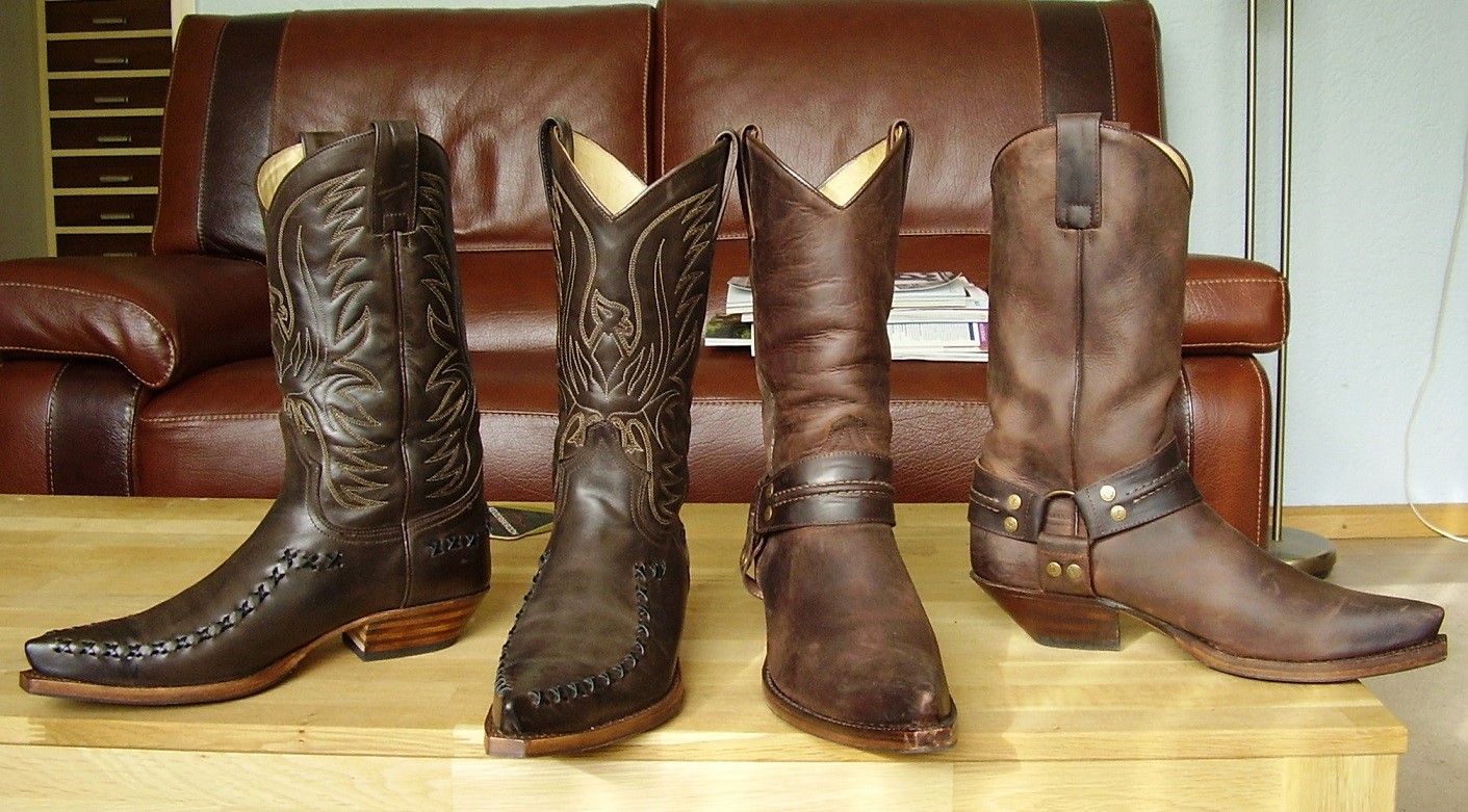 Sendra 7842 Cuervo and the 3305 nubuck western boots