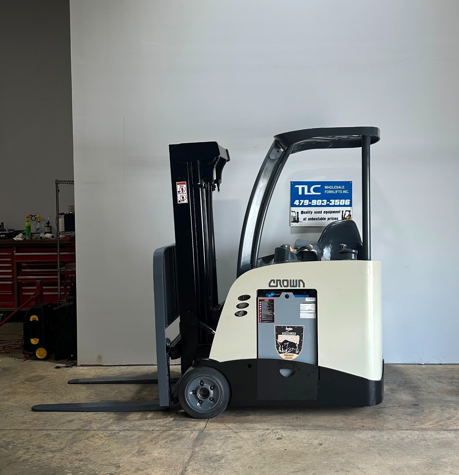 2016 Crown RC 5535-30 Forklift - Stand Up Electric - 12,242 Hours 2016 ...