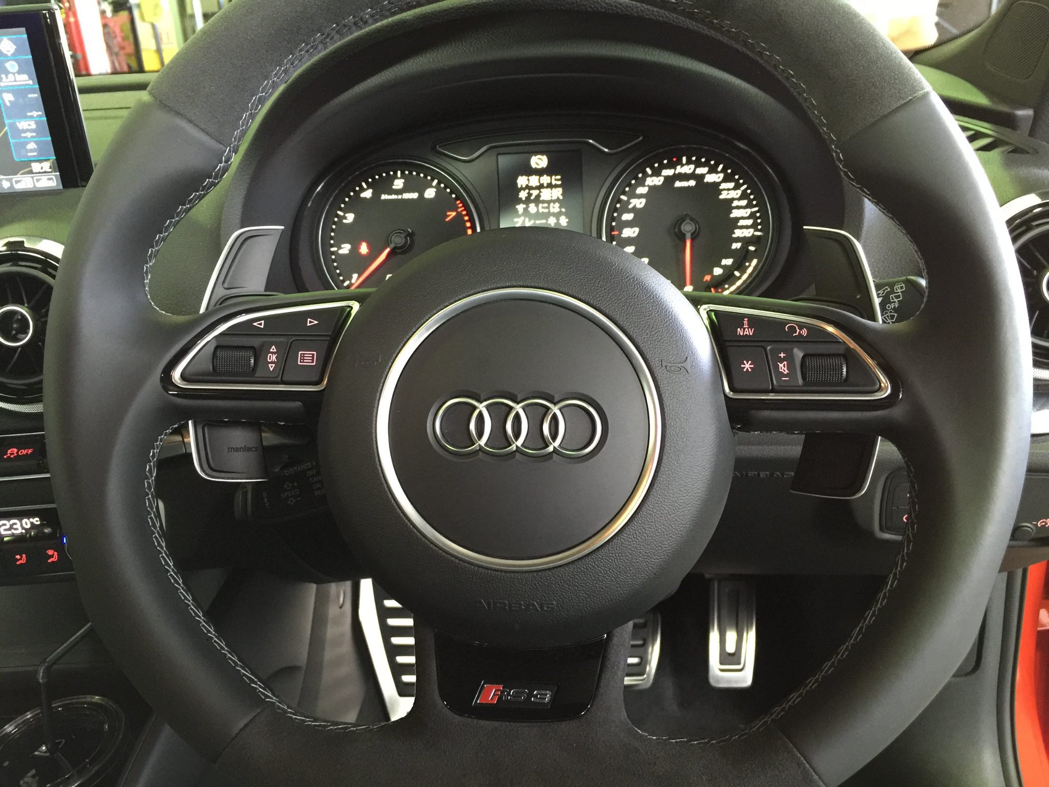maniacs - Audi RS3(8V)にmaniacs S-tronic Paddle Progress for S 
