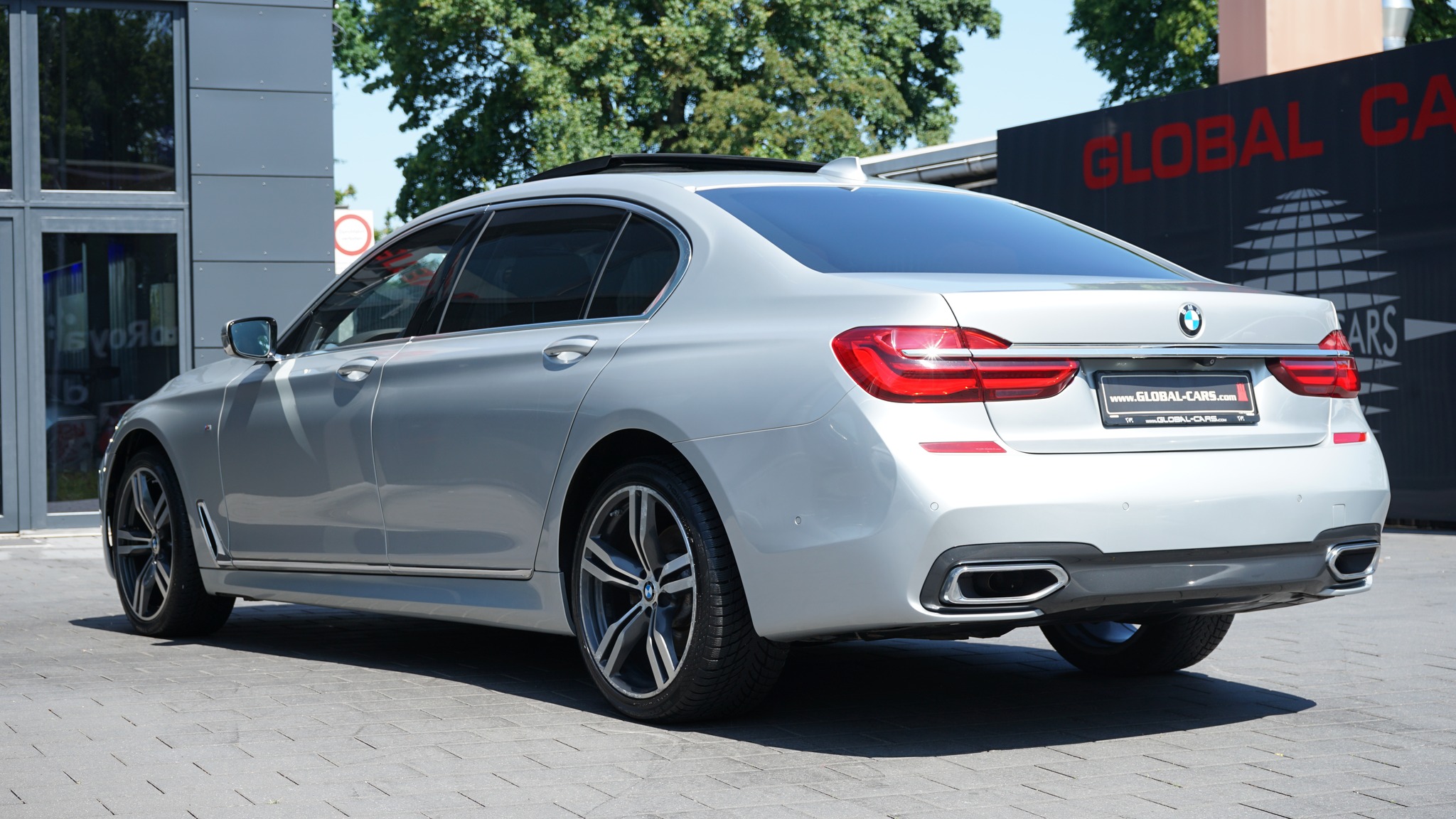 Global Cars Hamburg added a new photo. - Global Cars Hamburg