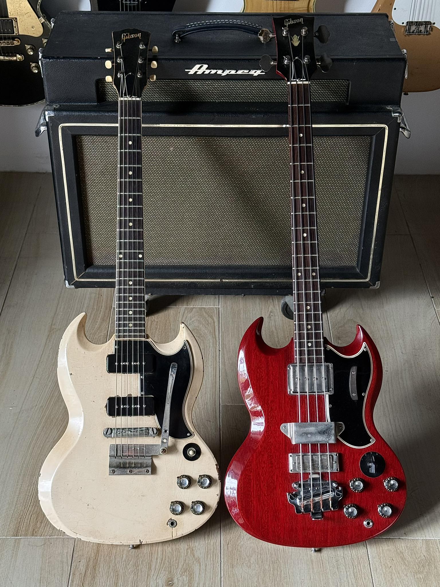 A 1966 Gibson EB-2 Special with an ebony fretboard and special 