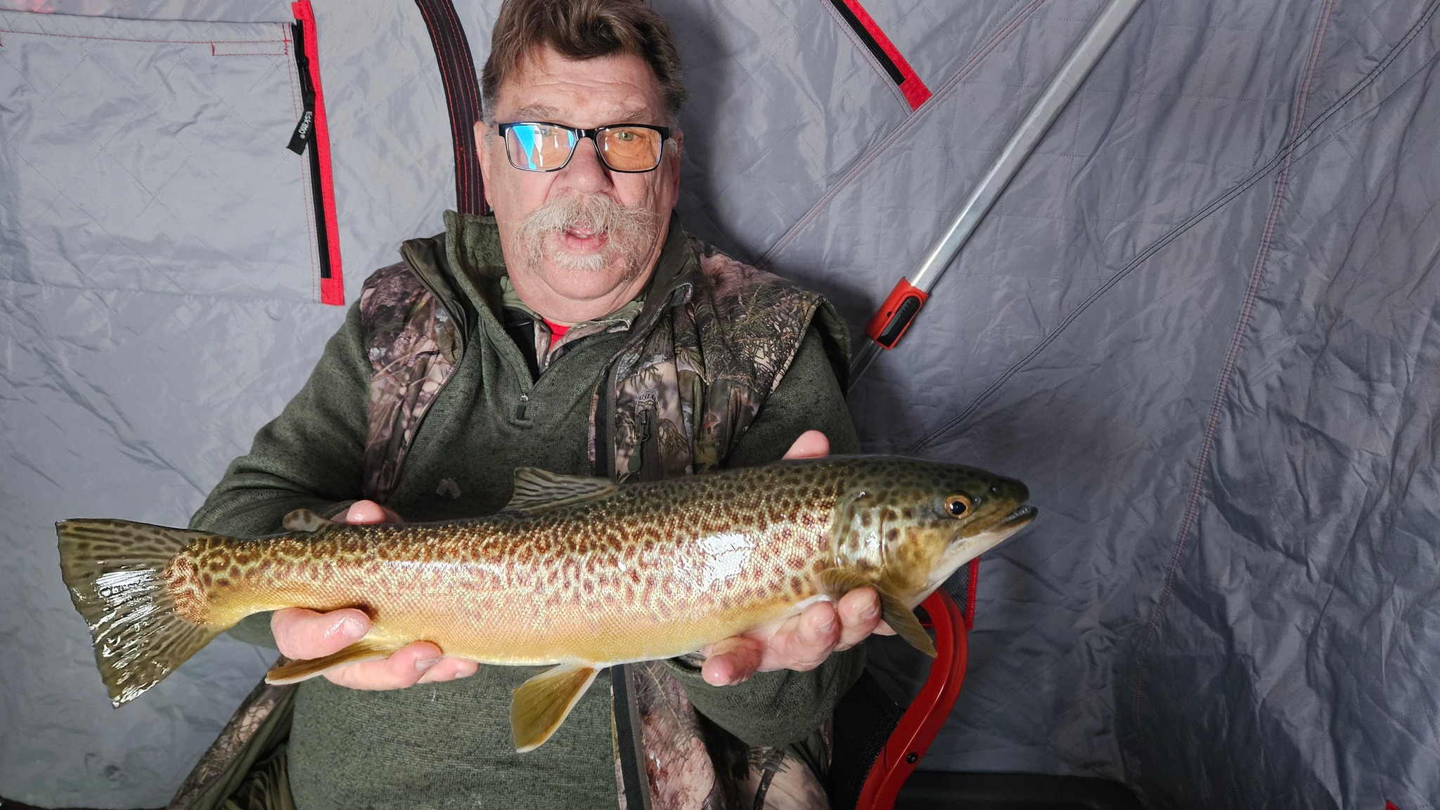 e Luks、TROUT FISHERMEN,BERK HILLS Fishing for brook trout on