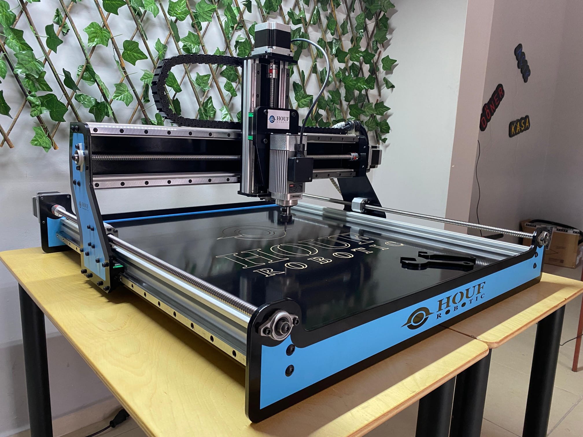 ⚙️ Houf Robotic CNC Router — Endüstriyel Seri (Yeni Üretim)