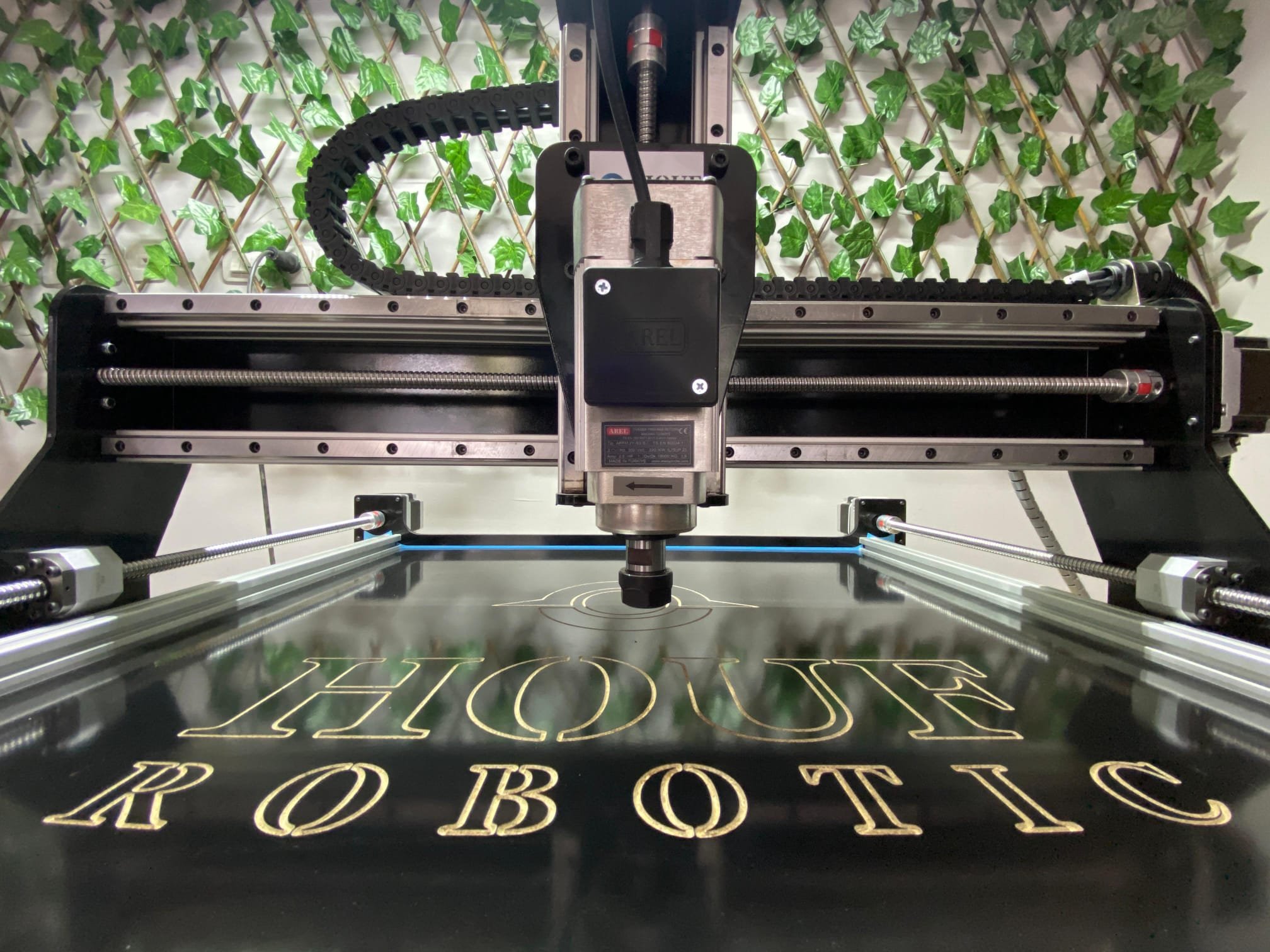 ⚙️ Houf Robotic CNC Router — Endüstriyel Seri (Yeni Üretim)