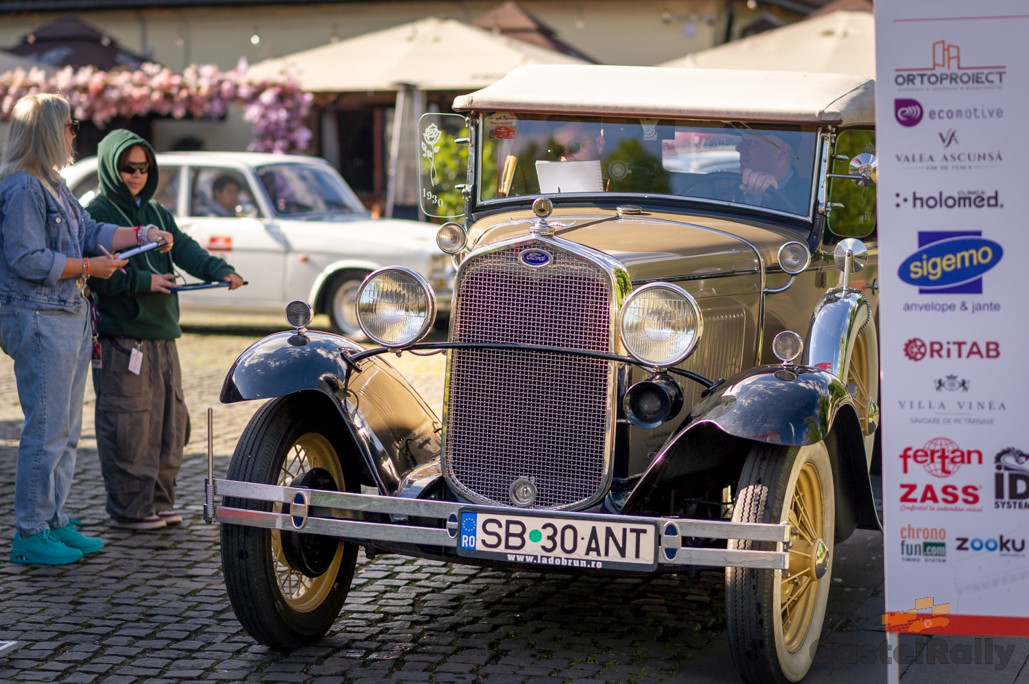Classic Car - Later Edit ... Echipa Classic Car Club Rally Team castiga ...