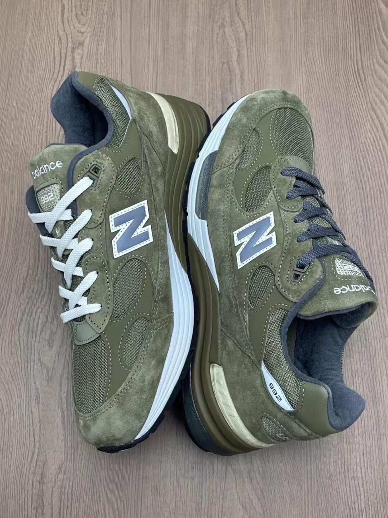 New Balance 992 
