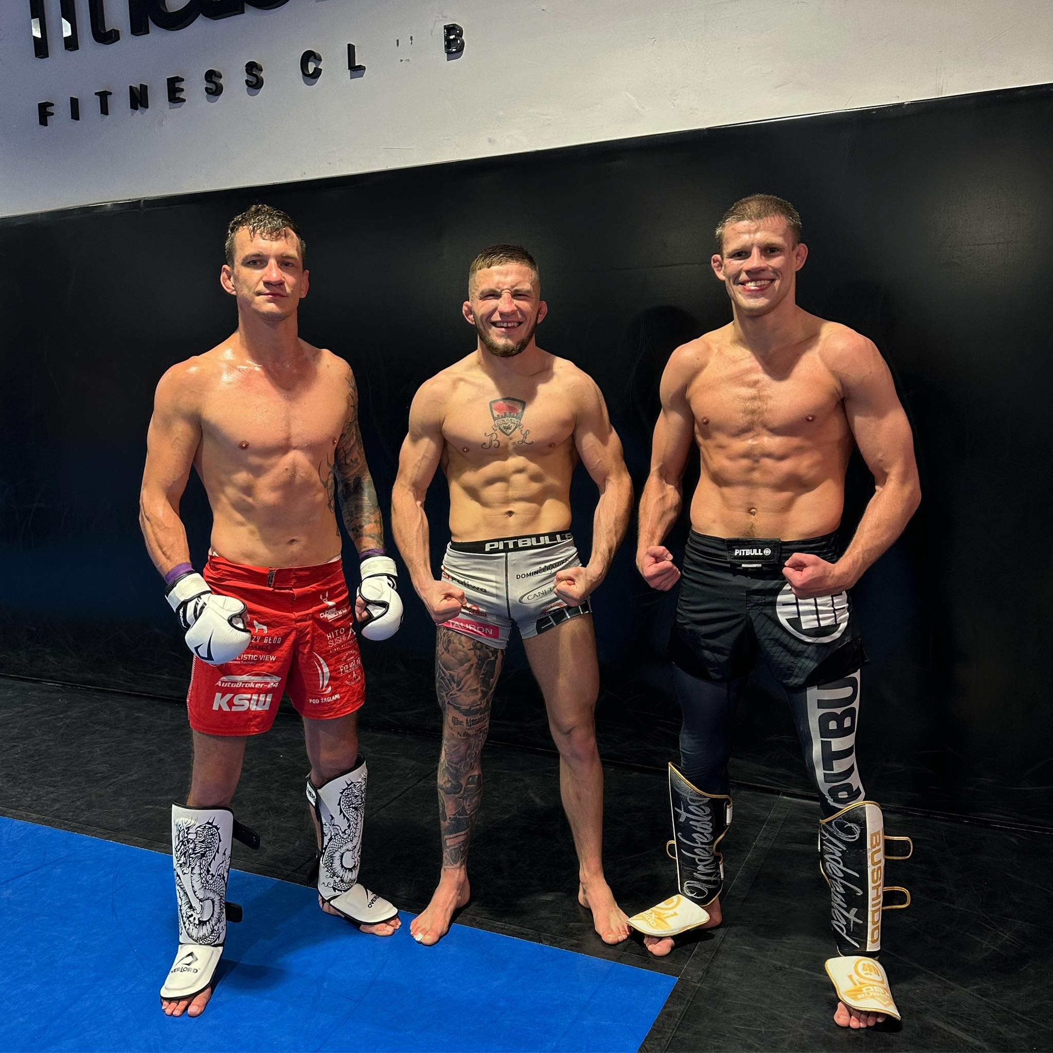 Polish - Jan Ciepłowski (ŁKS Łódź) z mistrzami KSW Sebastianem ...