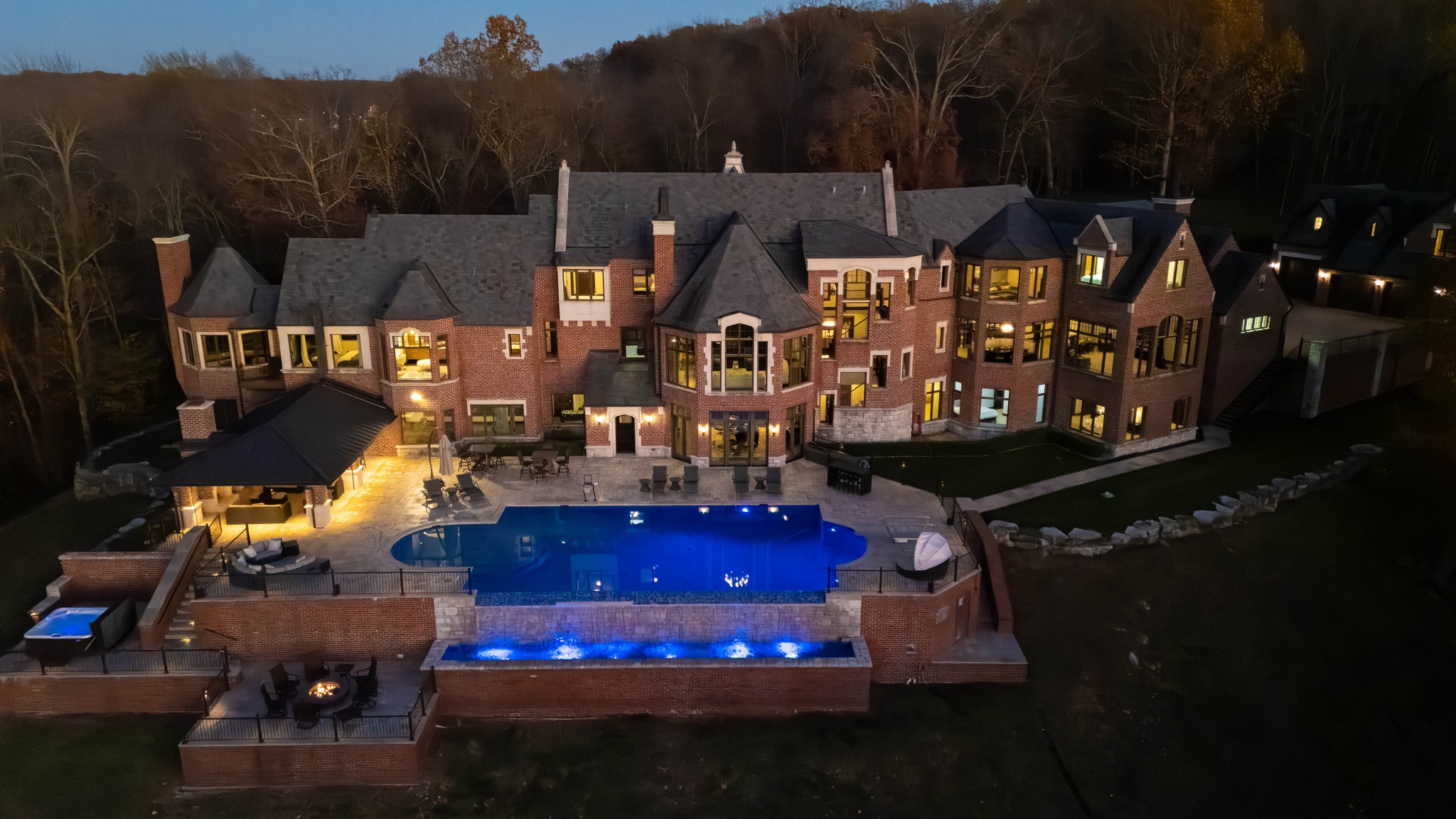 6052 E Summit View Dr. Springfield, MO. 65809 $6,250,000 Kevin