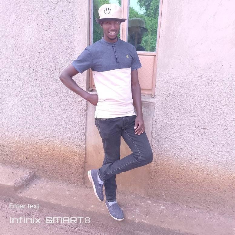 Rapper Esker Rhymes