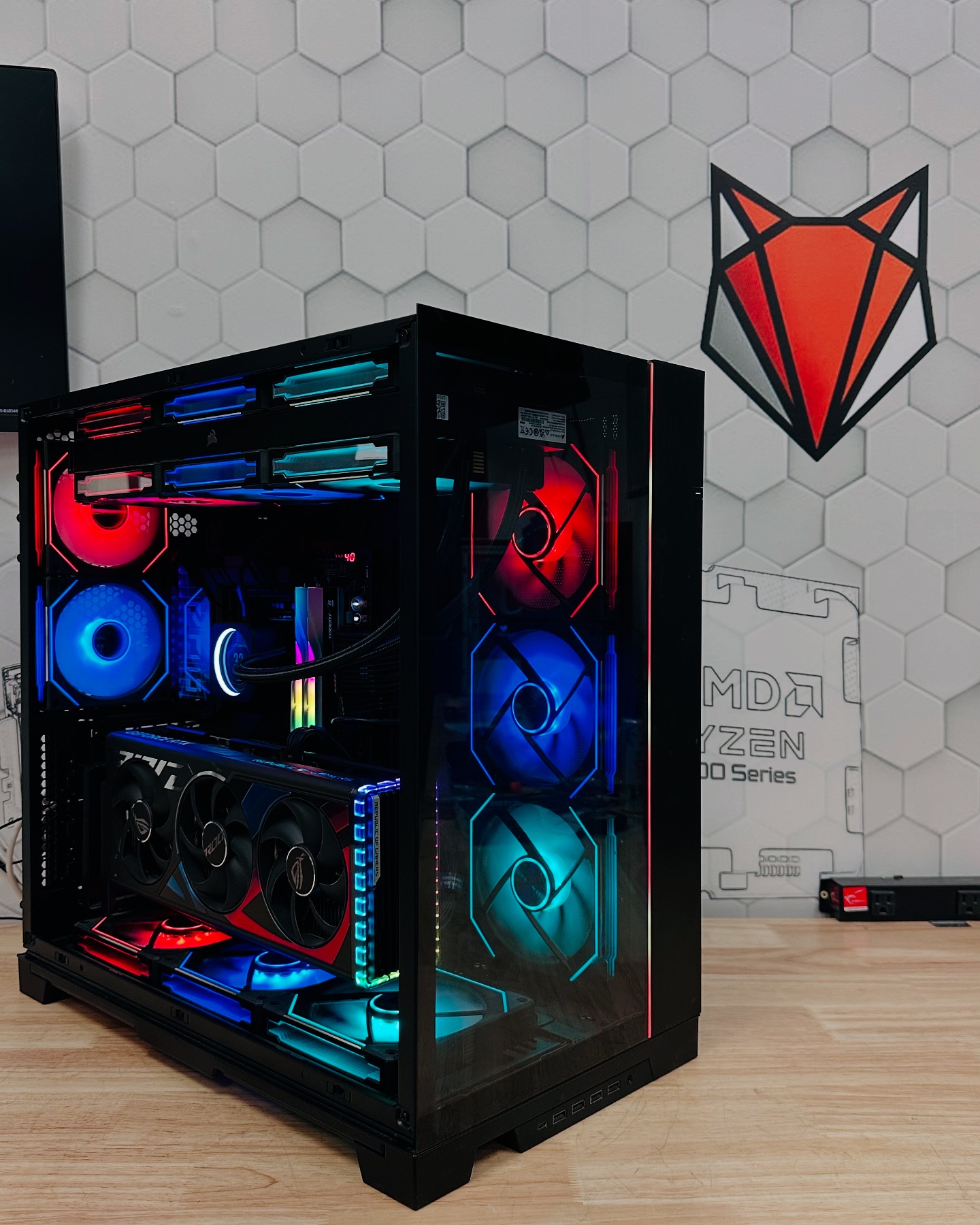 CompuCell - FOX PC - Are you upgrading to the RTX 5090, or are you ...