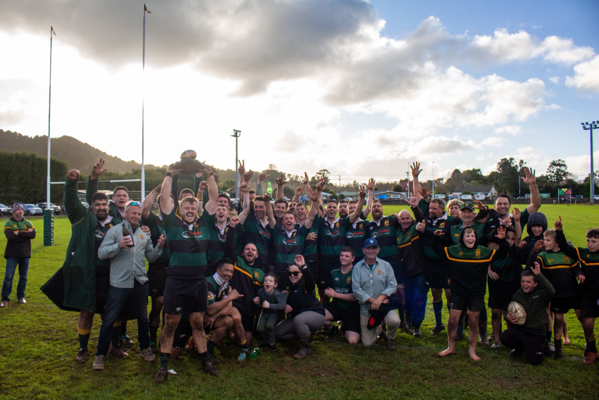 Mid Western Rugby &... - Mid Western Rugby & Squash Club