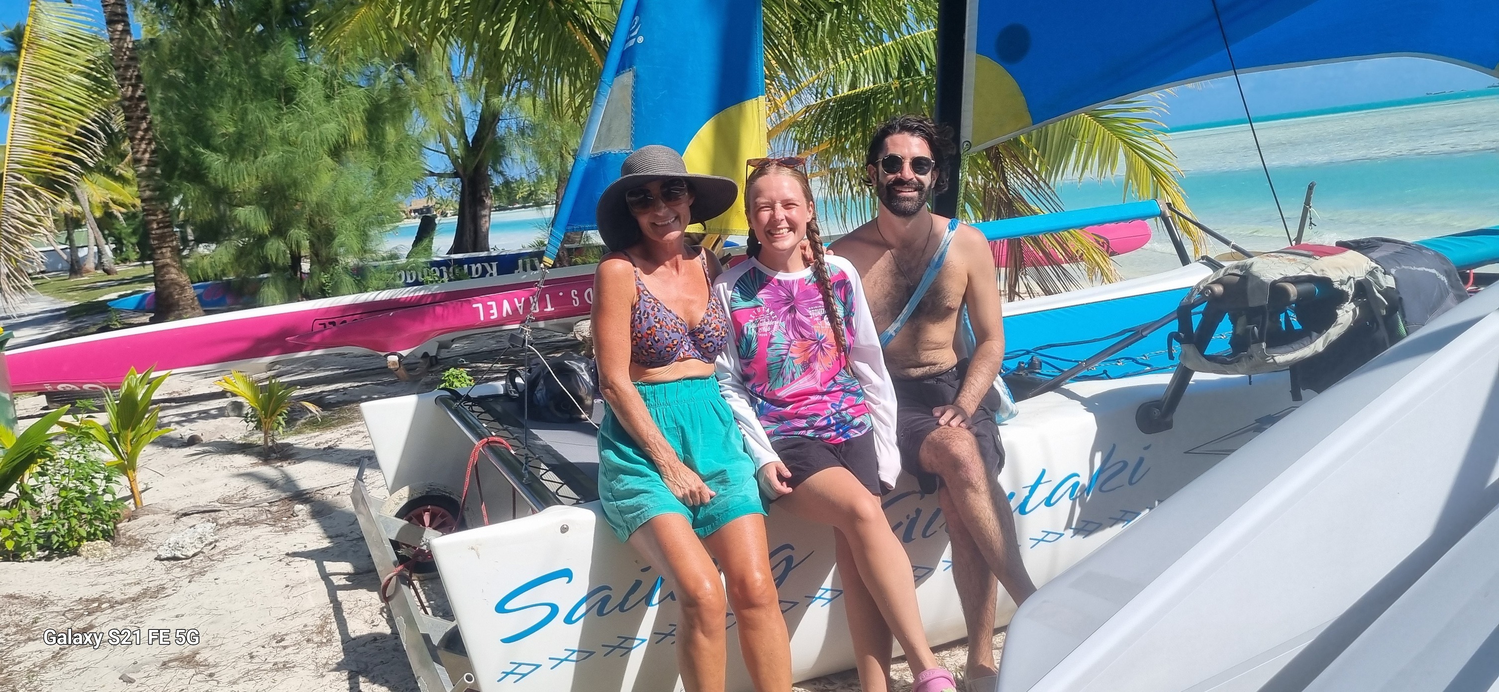 Sailing Aitutaki Charters & Tavai Inventure Land Tours
