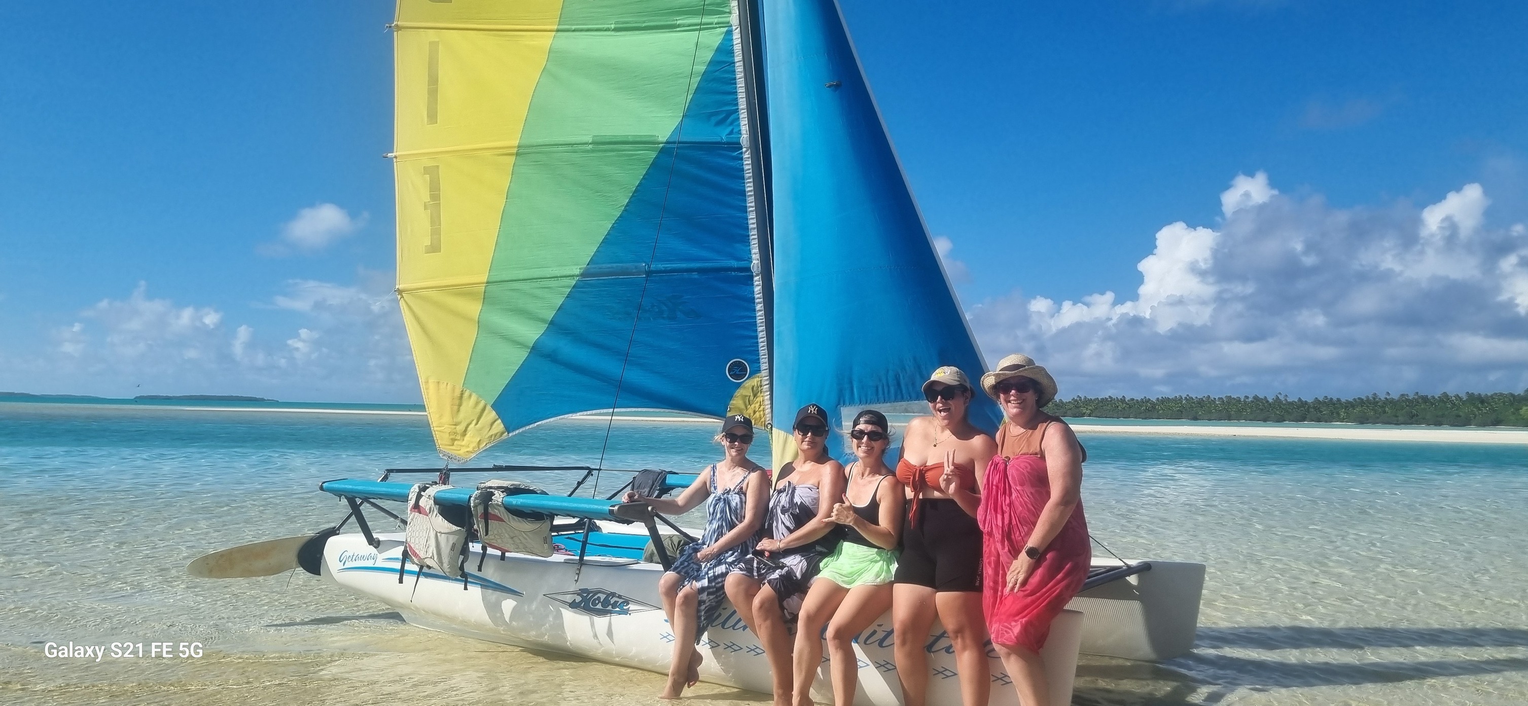 Sailing Aitutaki Charters & Tavai Inventure Land Tours